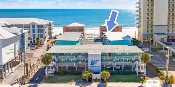 913 W Beach Boulevard