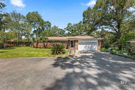 2950 Riverside Drive