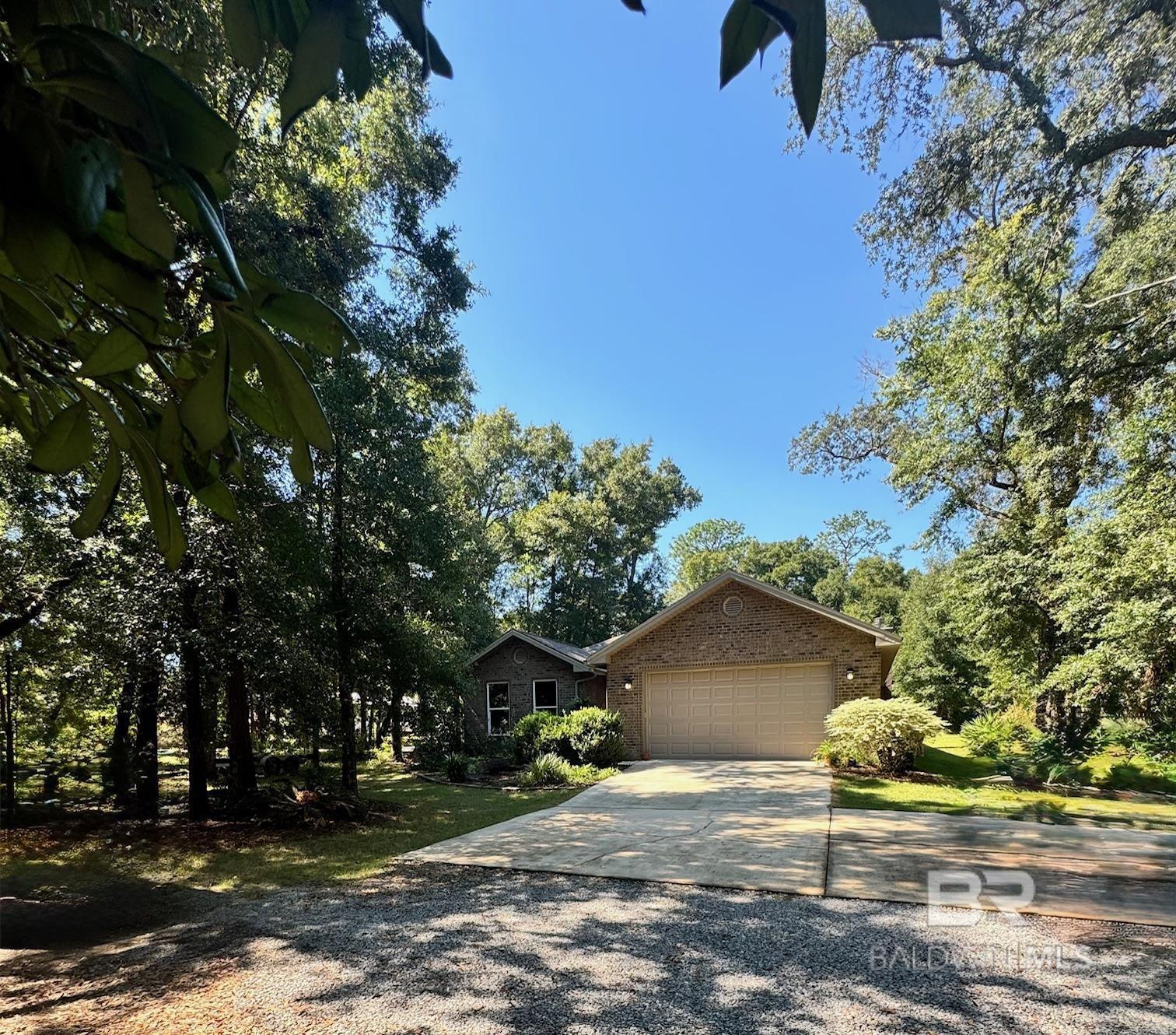 Image 3: Front Of Structure