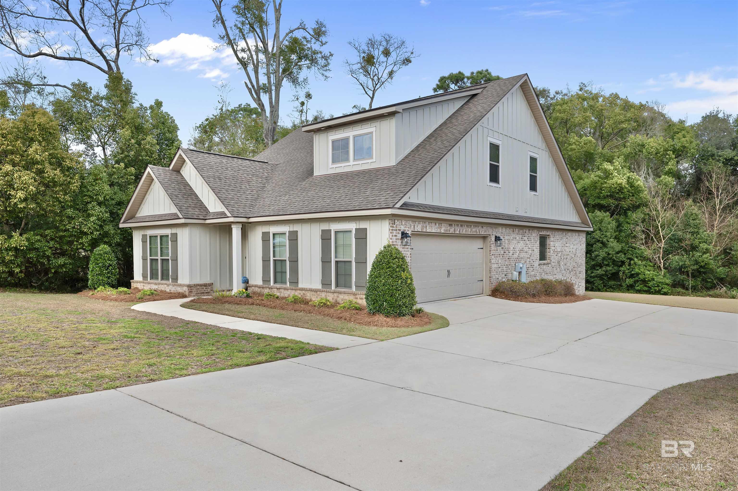 Image 2: Front Of Structure