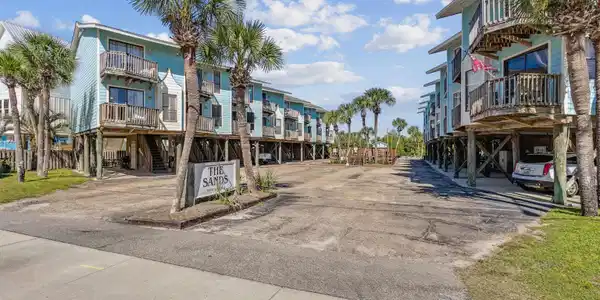 700 W Beach Boulevard