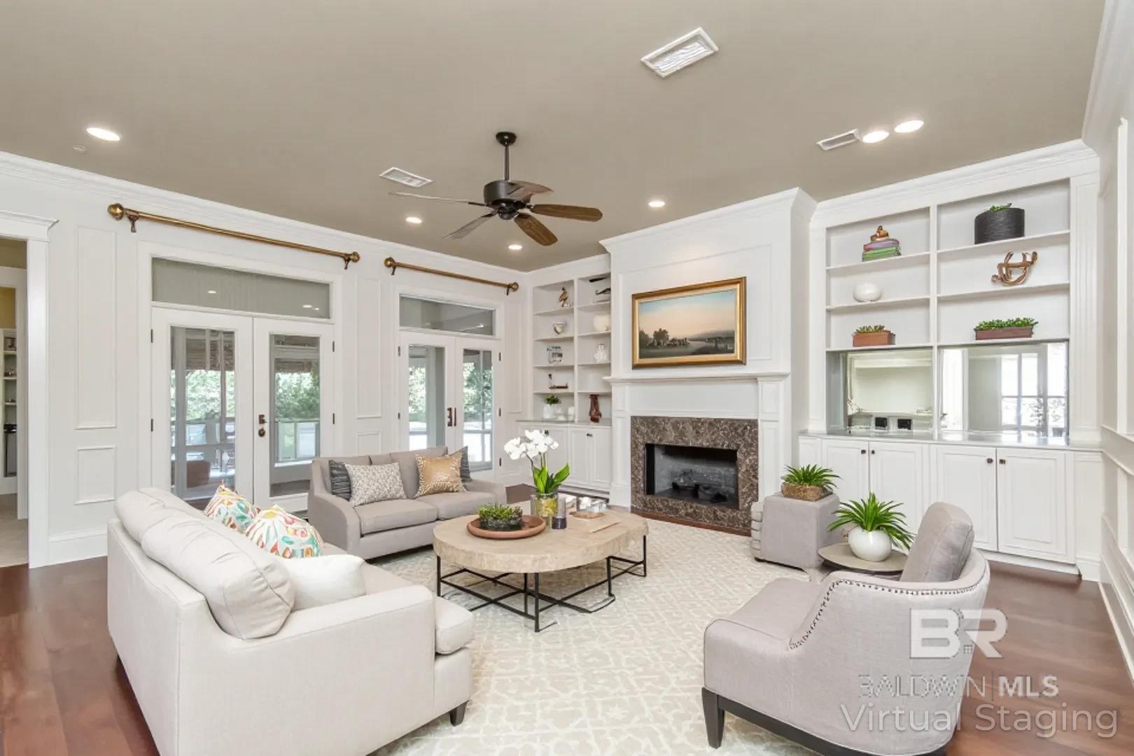 Image 4: Living Room