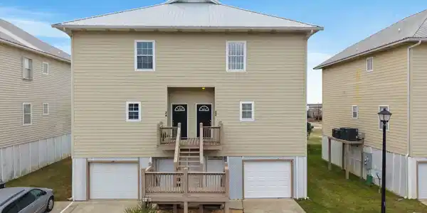 4 Yacht Club Drive