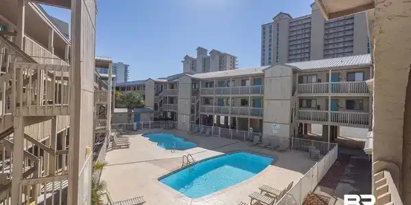 930 W Beach Boulevard