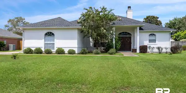 219 Driftwood Ave