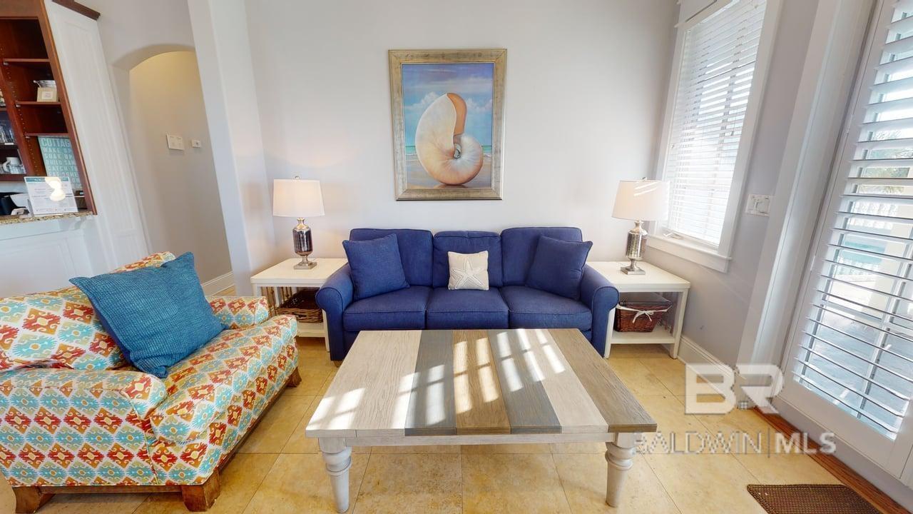 Image 3: Living Room