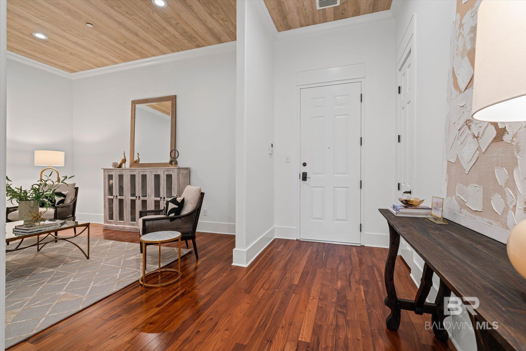 Image 3: Entrance Foyer