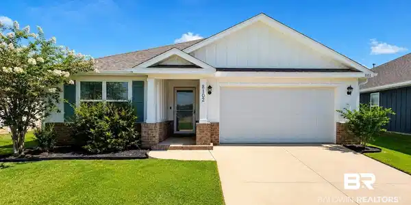 8102 Irwin Loop
