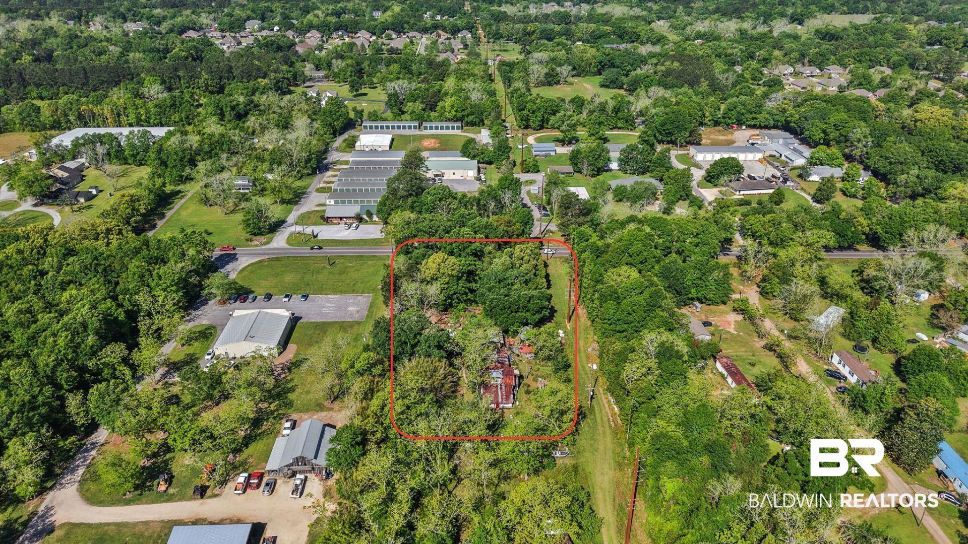 Image 2: Aerial view with property boundaries marked.
