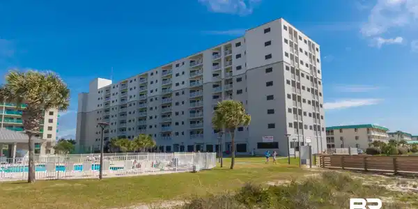 375 Plantation Road