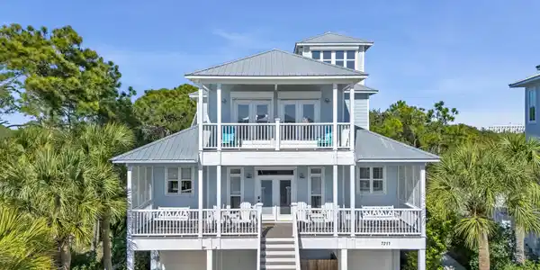 7211 Blue Heron Cove