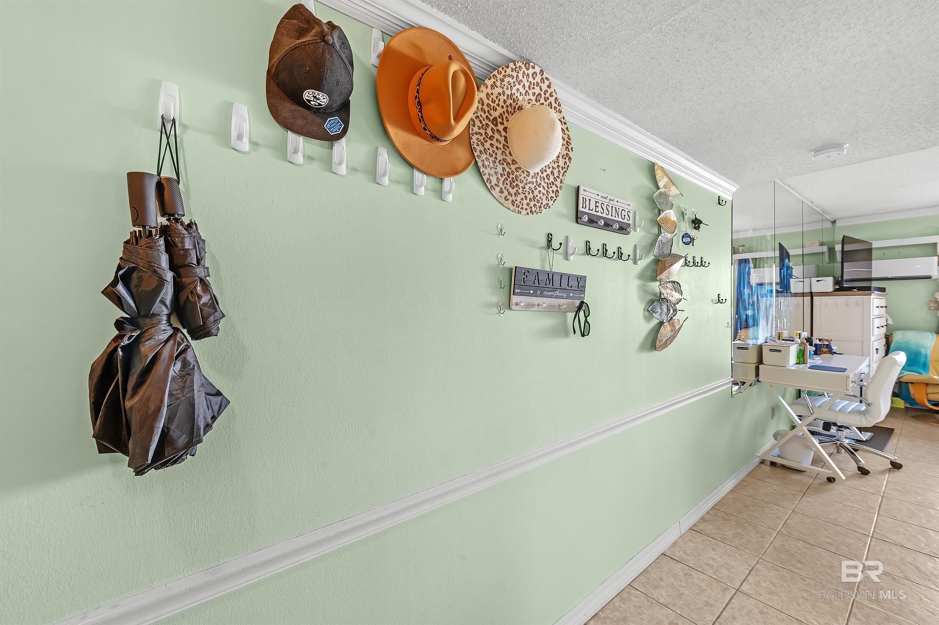 Image 4: Hallway