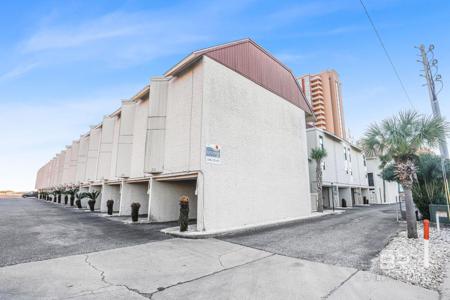 723 W Beach Boulevard