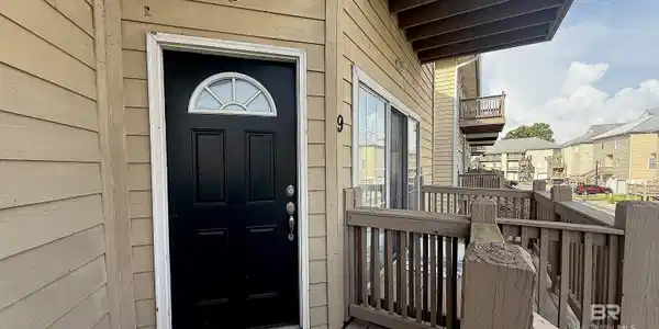 4 Yacht Club Drive