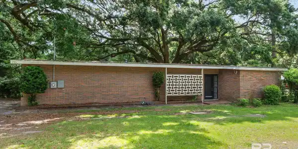 2255 Pratt Drive