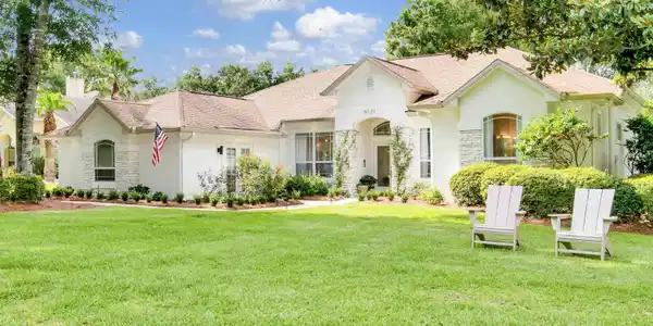 8121 Palmetto Court