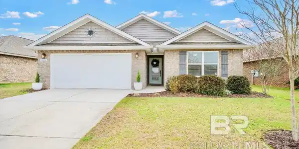 8161 Irwin Loop