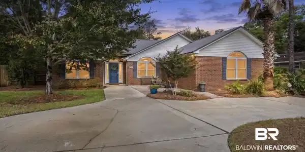1313 W Fairway Drive