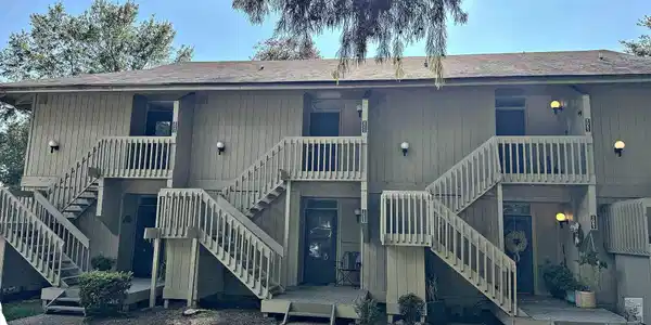 2052 Sea Cliff North