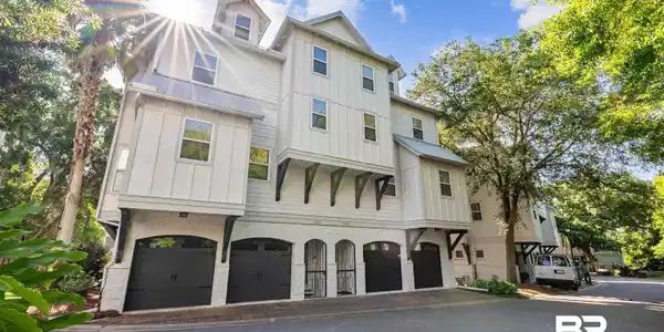 4622 Grander Court