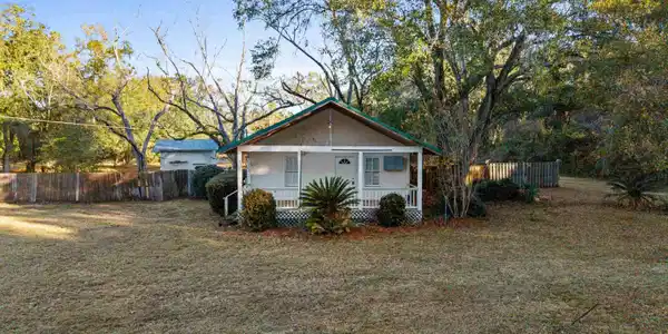 15329 Newberry Lane