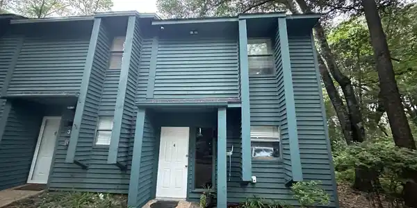 4 Summer Oaks Drive