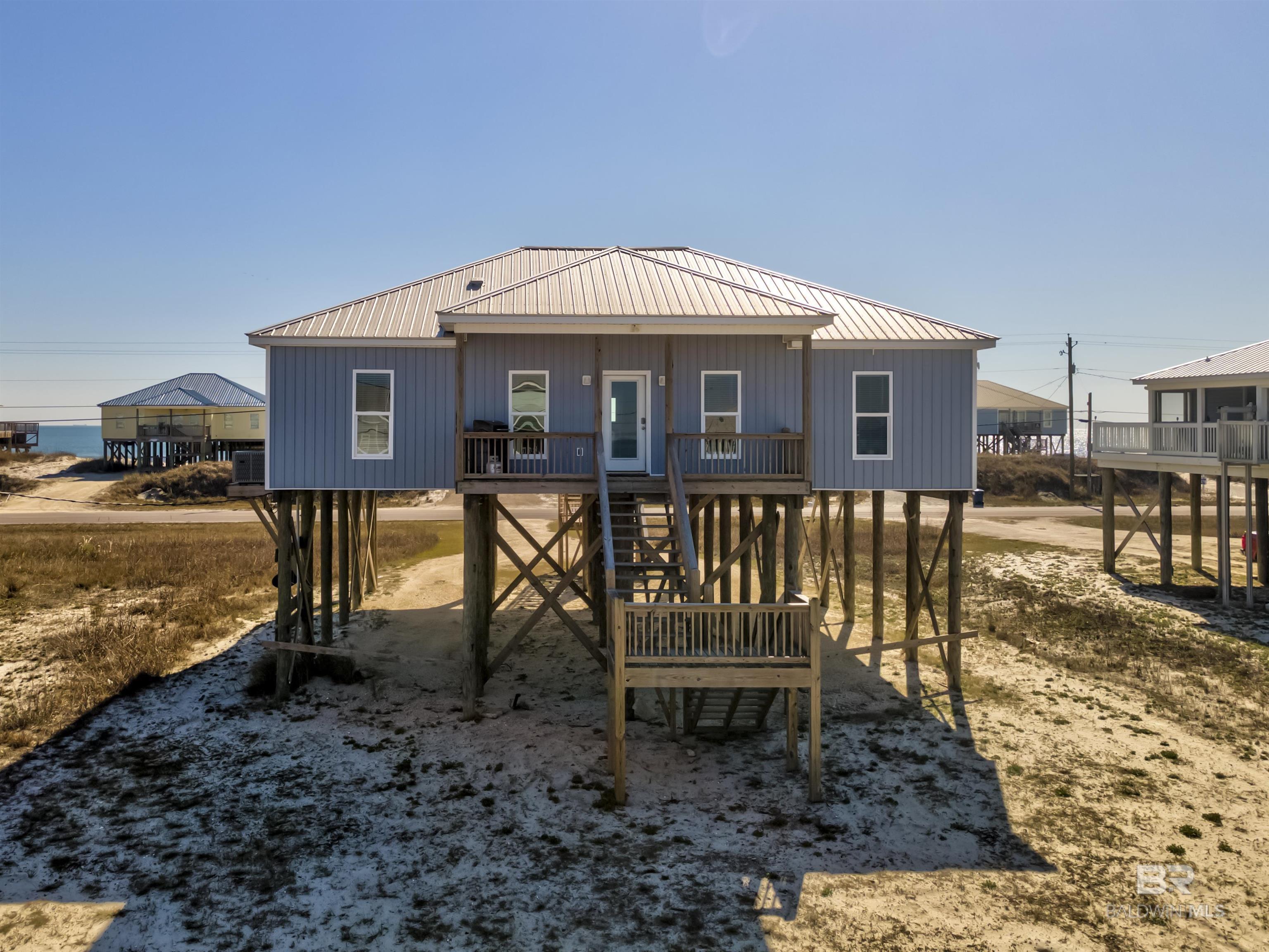 Image 2: Back Of Structure