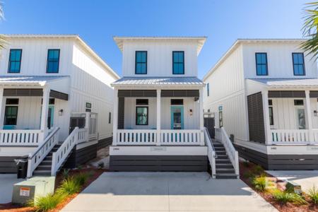 2494 Saltgrass Way