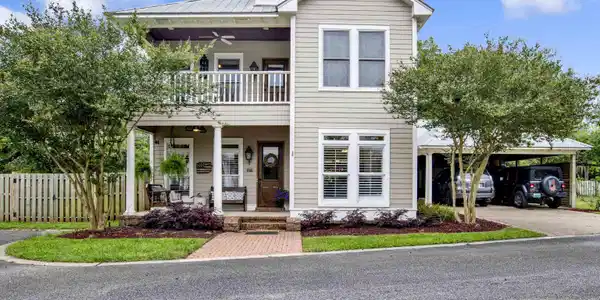 710 Delachase Court