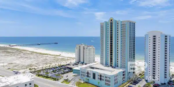 533 E Beach Boulevard