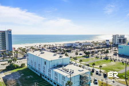 200 E Beach Boulevard