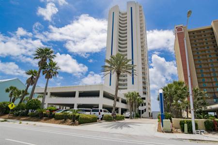 521 W Beach Boulevard