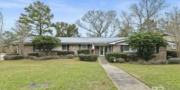 125 Fairway Drive
