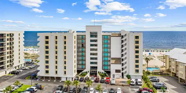407 W Beach Boulevard