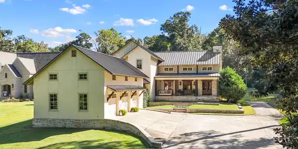 1006 Captain O'Neal Drive