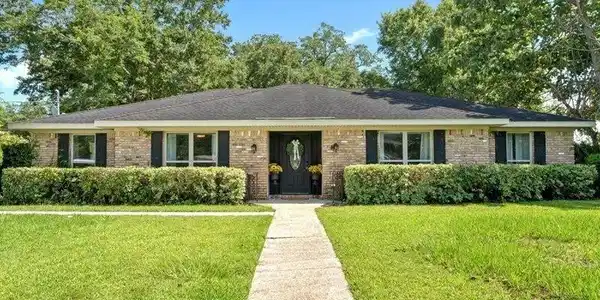 154 Country Club Drive