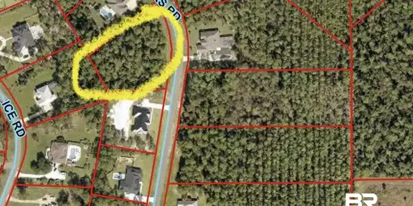Image 3: Aerial view of property's location with property boundaries highlighted