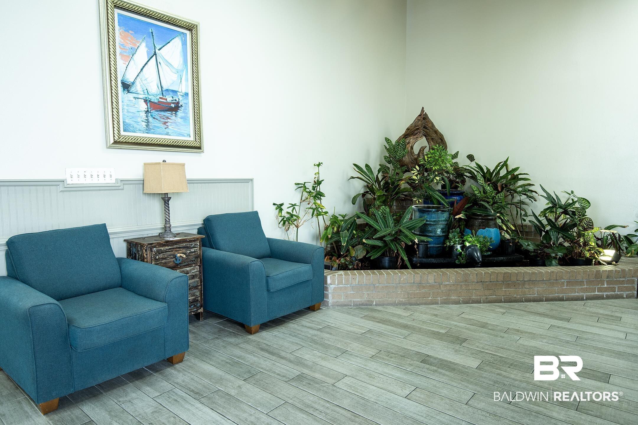 Image 2: Lobby with wainscoting