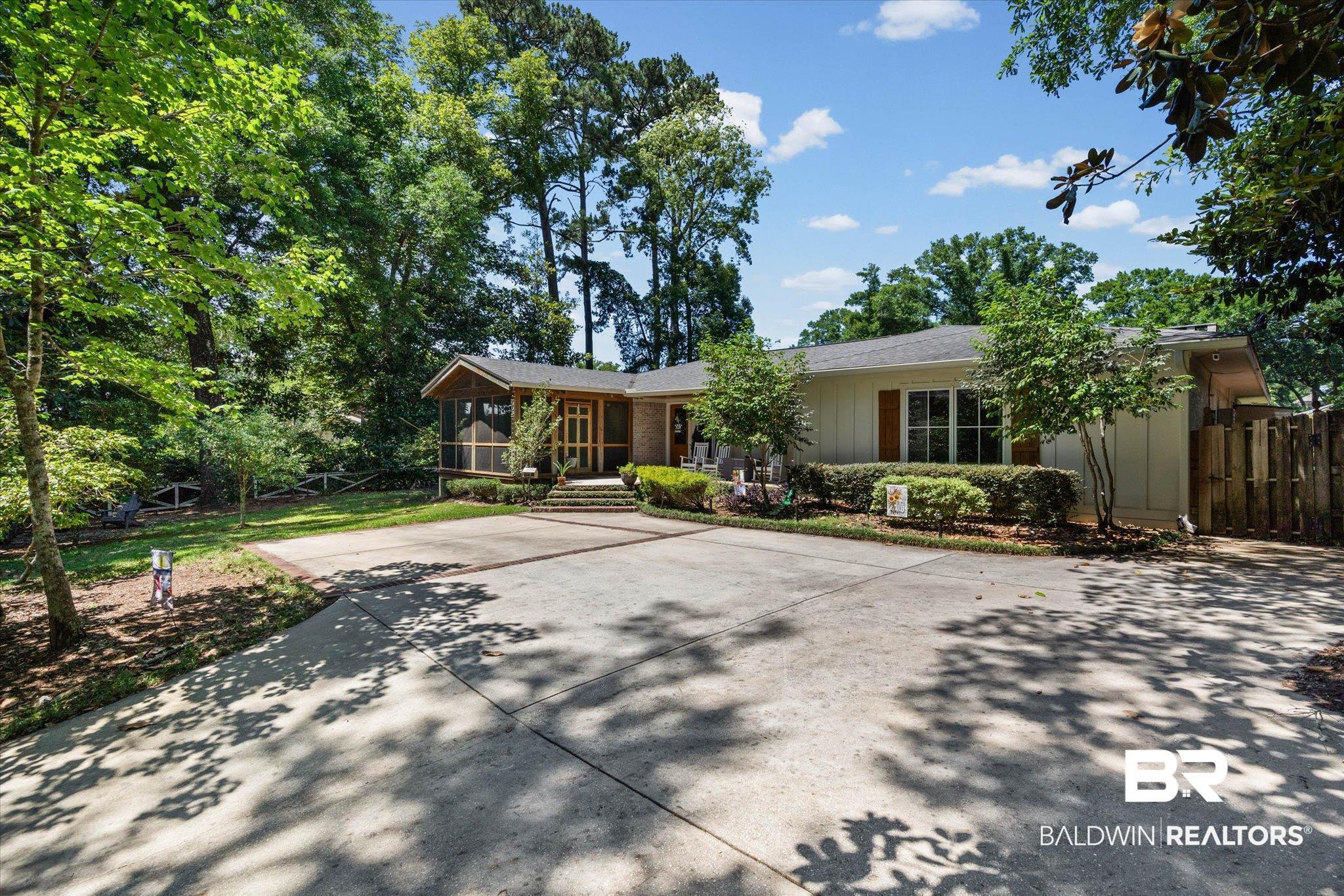 Image 2: Driveway