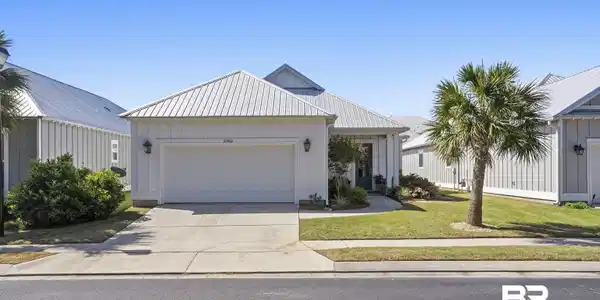 23902 E Cypress Way
