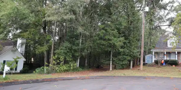 105 Jewel Circle