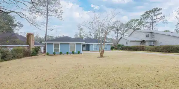 130 Rolling Hill Drive
