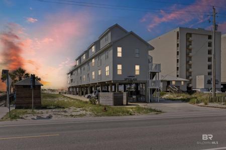 1101 W Beach Boulevard