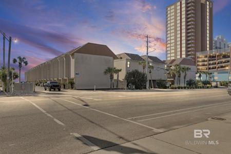 723 W Beach Boulevard