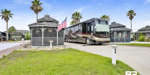 4650 Griffith Marina Road