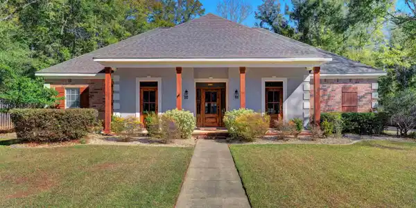 8175 Palmetto Court