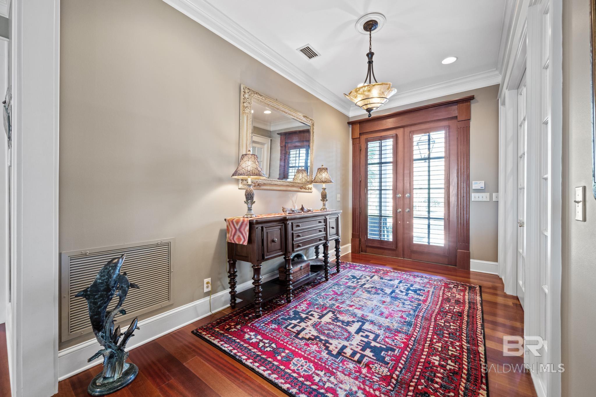 Image 4: Entrance Foyer