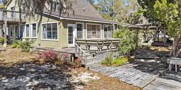 11423 Council Lane