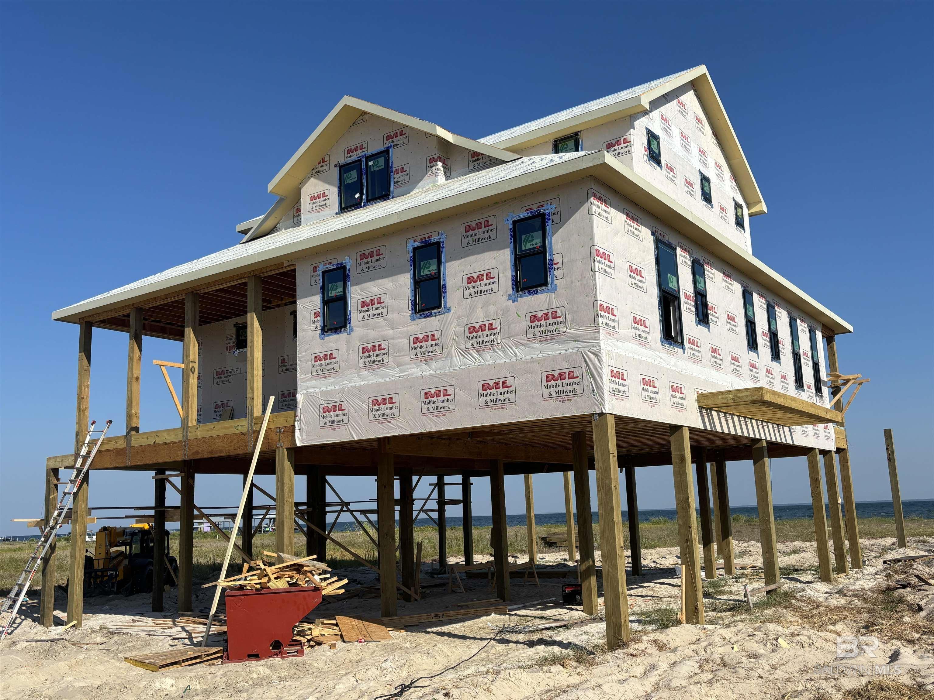 Image 3: Side Of Structure