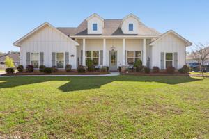 411 Nandina Loop